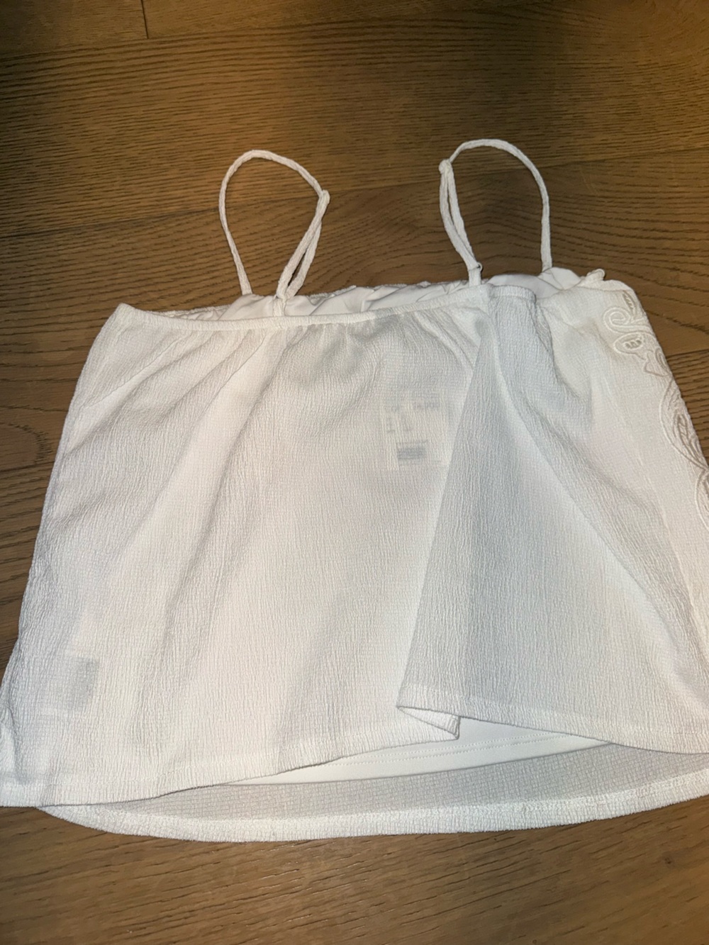 white tank - Picture 3 of 3